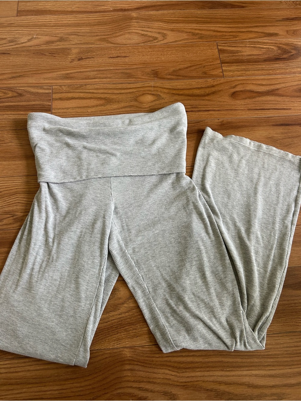 Aritzia Ribbed Fold-Over Waist Lounge Pants - Light Gray